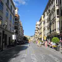 ヌエバ広場に続く道 Plaza Nueva