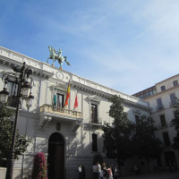 市役所 Ayumtamiento y Plaza del Carmen